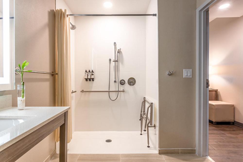 Double Queen Suite Triple ADA interior